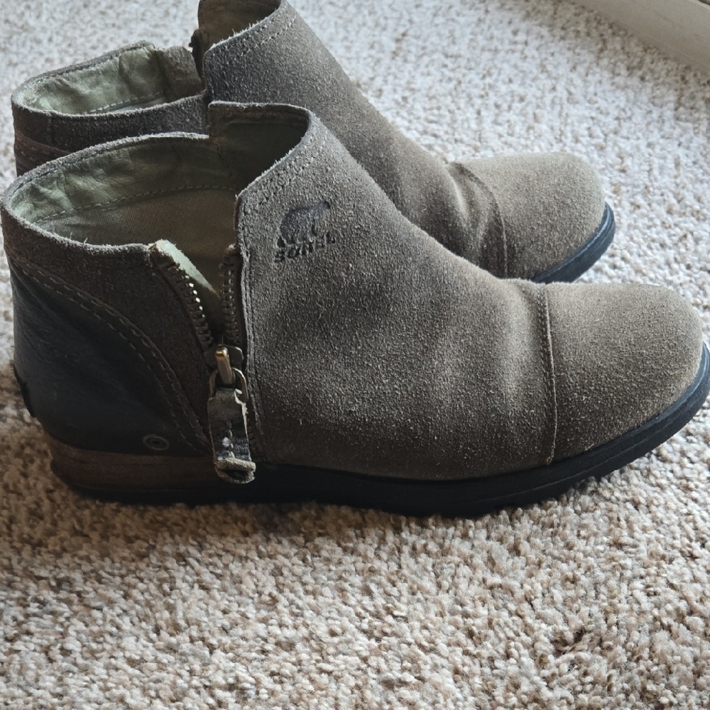 Sorel Ankle Boots in Brown and Black